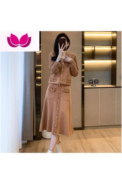 七斓针织套装女2023新款高级感时尚小香风毛衣裙子套洋气冬季