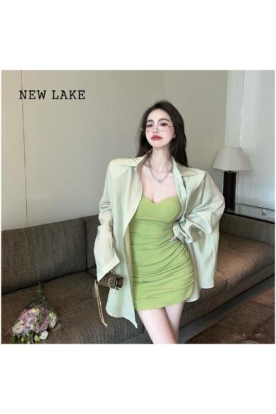 NEW LAKE法式小清新绿色吊带连衣裙女夏季小个子森系修身性感高级感包臀裙