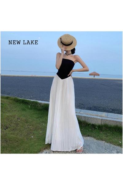 NEW LAKE法式高级设计感拼接百褶抹胸连衣裙一字肩海边度假长裙三亚沙滩裙