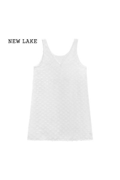 NEW LAKE蕾丝钩花白色连衣裙女夏季2024新款气质高级感显瘦叠穿V领背心裙