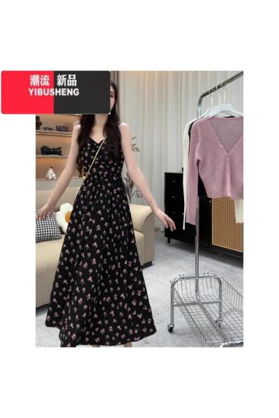 YIBUSHENG法式复古黑色碎花吊带连衣裙女春减龄显瘦海边度假风气质长裙子