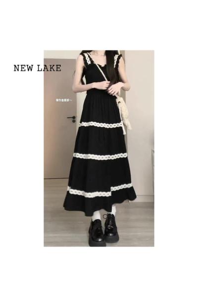 NEW LAKE茶歇法式小香风吊带连衣裙女2024夏季高端精致收腰显瘦气质长裙子