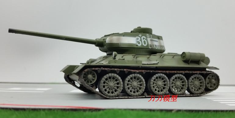 1:72 二战苏联t34-85 t34坦克模型小号手成品静态摆件非玩具36270单品