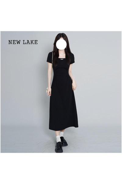 NEW LAKE绿色方领茶歇法式短袖连衣裙子女夏季2024新款收腰气质高级感长裙
