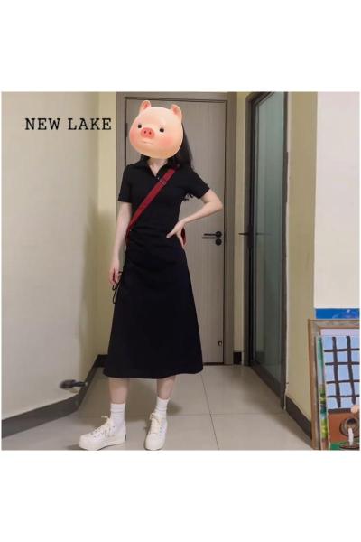 NEW LAKE黑色复古polo领短袖连衣裙子女春夏季2024新款高级感收腰显瘦长裙