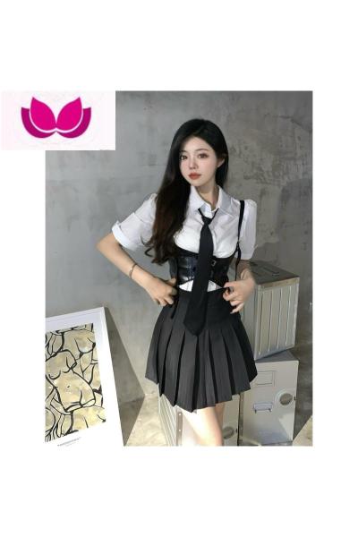 七斓辣妹收腰紧身衬衫短款上衣女夏新款小个子高腰百褶裙套装裙子