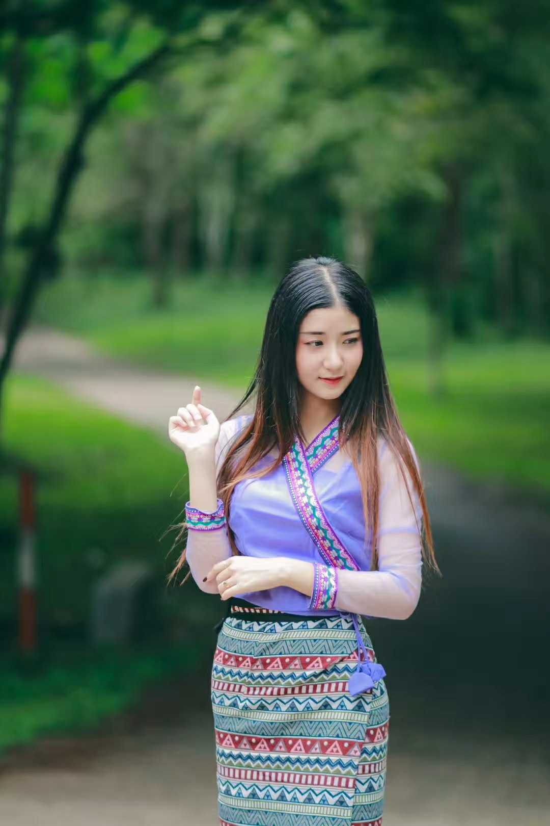 索特西女士套装 缅甸民族服装 傣族套装 泼水节套装