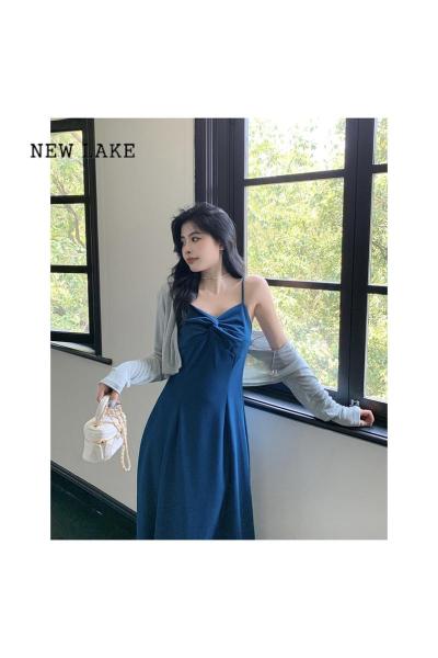 NEW LAKE大码女装法式蓝色V领吊带裙配开衫遮肚显瘦连衣裙女胖mm套装裙子