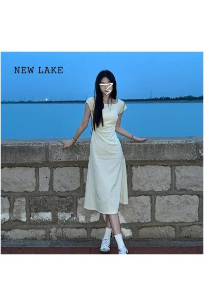 NEW LAKE温柔风法式白色方领连衣裙子女夏季2024新款气质初恋鱼尾包臀长裙