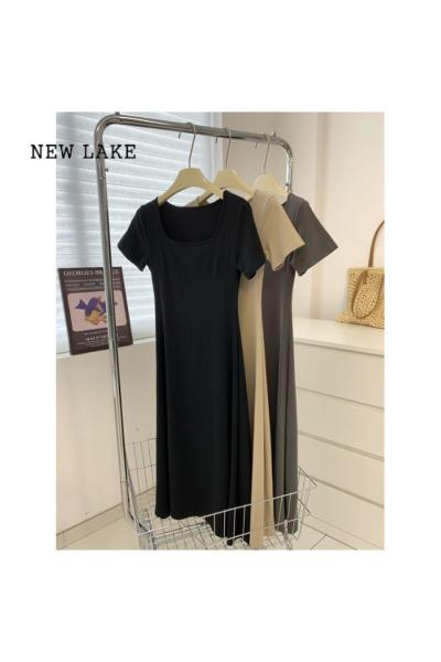 NEW LAKE法式设计感气质方领连衣裙子女装夏季2024新款显瘦高级感包臀长裙