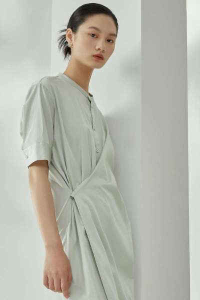 [1件5折价:175]MECITY女装2021夏季新款斜襟纯色收腰设计感短袖连衣裙女