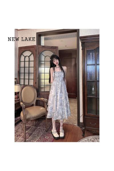 NEW LAKE法式复古灰色扎染吊带连衣裙女夏季仙森系气质减龄清冷感仙女裙