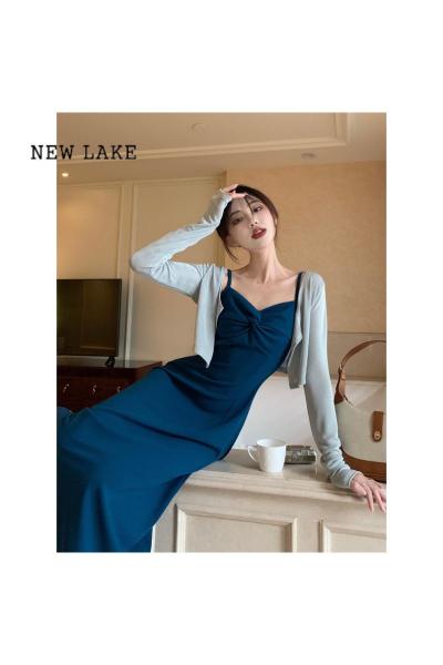 NEW LAKEUU安娜大码女装法式气质高级感纯欲设计感吊带蓝色连衣裙收腰显瘦