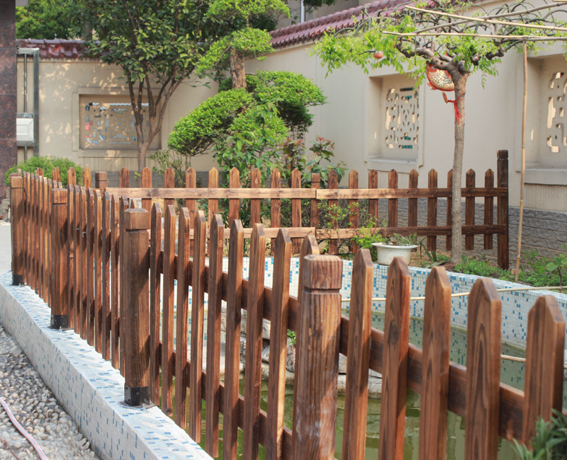 庭院家用木栅栏围栏实木室外符象碳化护栏户外入室花园围栏菜园篱笆