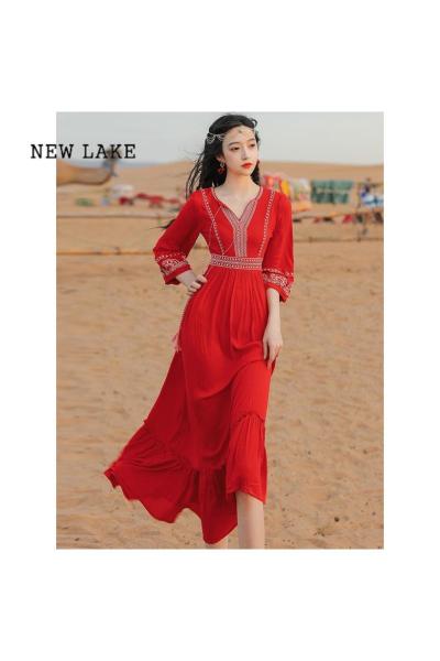 NEW LAKE红色连衣裙夏女长袖新疆旅游穿搭沙漠长裙拍照沙滩裙海边度假仙