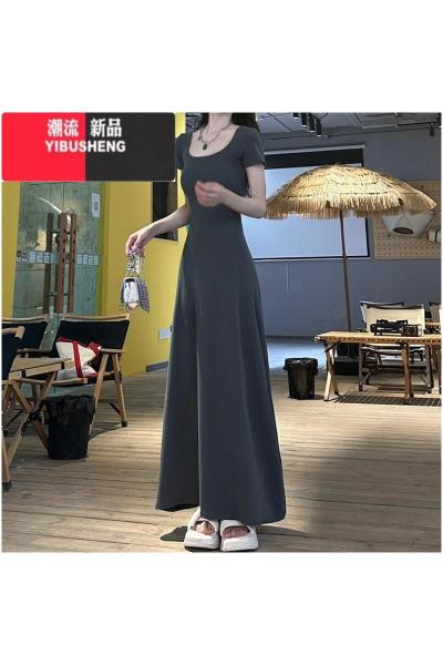 YIBUSHENG气质灰色方领t恤连衣裙子女季茶歇法式小个子修身收腰包臀长裙