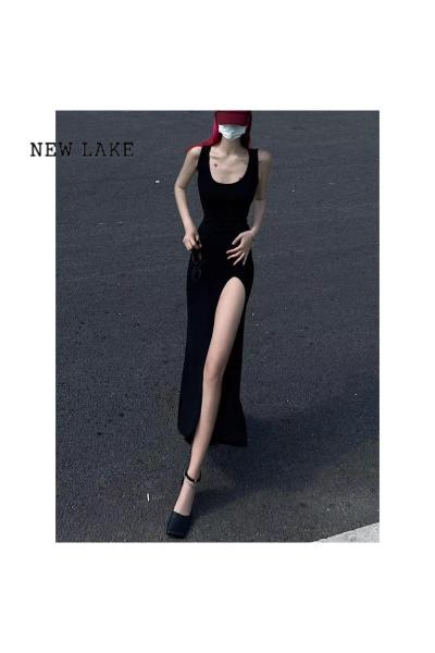 NEW LAKE辣妹风情万种的吊带连衣裙女夏季新款黑色气质收腰包臀开叉长裙子