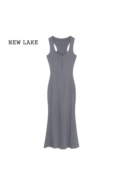 NEW LAKE灰色方领吊带背心连衣裙女夏季2024新款低领收腰裙子修身包臀长裙