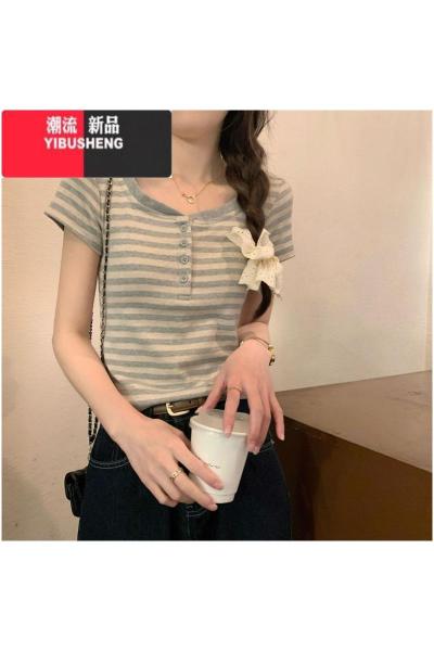 YIBUSHENG2024季条纹短袖小众撞色减龄正肩短款上衣设计感百搭纽扣T恤女