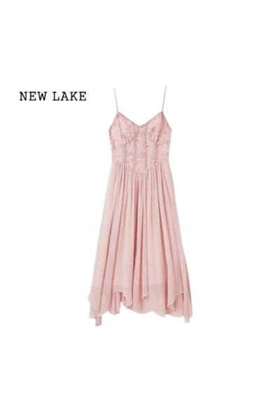 NEW LAKE今年流行秋装漂亮搭配一整套小香风绝美奶fufu两件套装碎花连衣裙