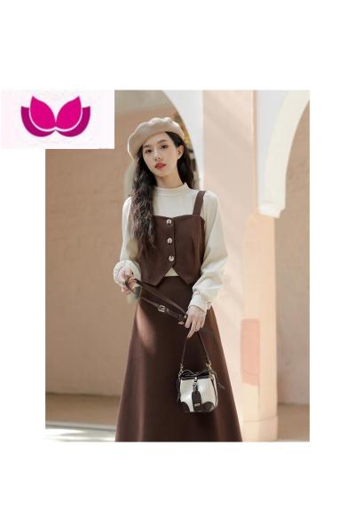 七斓假连衣裙女2023新款法式复古打底毛呢裙长袖中长套装裙子