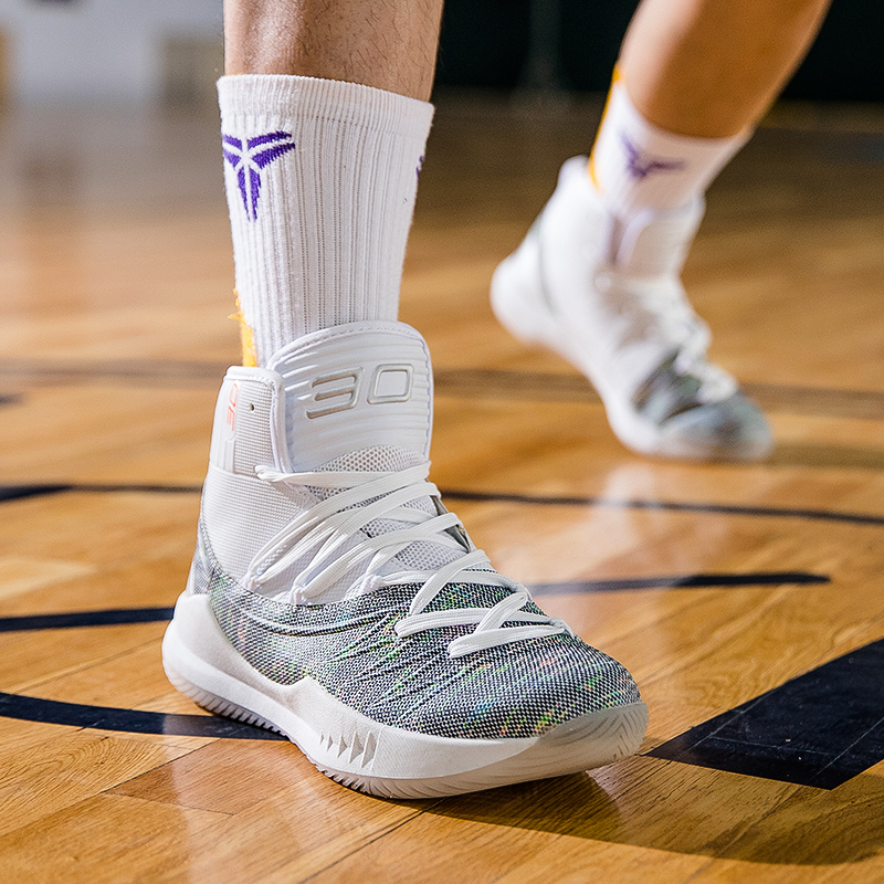 库里4代同款科比篮球鞋男高帮球鞋学生耐磨防滑运动鞋nba球星战靴