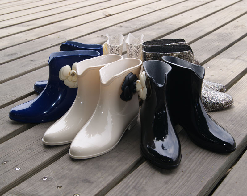 新品小香韩版百搭短款雨鞋山茶花女式雨靴防滑送鞋垫商品由多个颜色