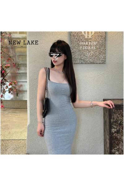 NEW LAKE法式气质灰色收腰显瘦显高吊带连衣裙子女夏季2024新款包臀裙长裙