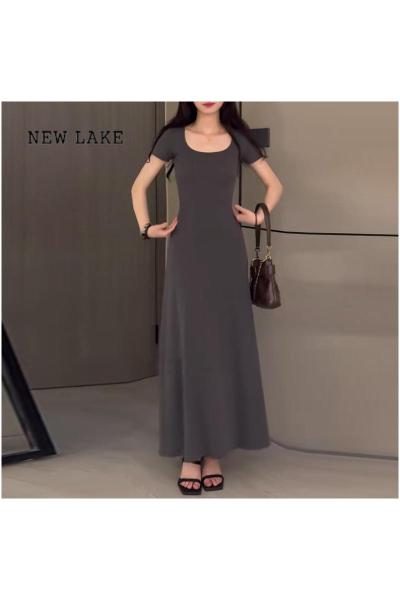 NEW LAKE法式茶歇方领灰色连衣裙女装2024新款夏季收腰显瘦包臀长裙小个子