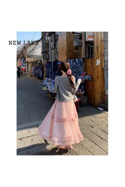 NEW LAKE木耳边波点吊带连衣裙女夏季新款度假风粉色收腰长裙今年流行裙子