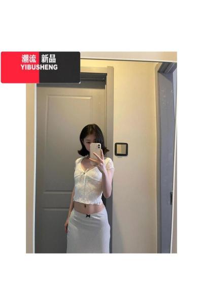 YIBUSHENG纯欲性感白色蕾丝V领短袖t恤女设计感小众别致绝美辣妹短款上衣