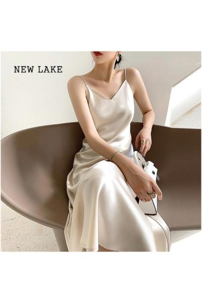 NEW LAKE赫本风法式小众夏季连衣裙性感内搭新款醋酸缎面气质高级吊带裙女