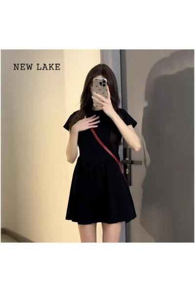 NEW LAKE法式赫本风黑色连衣裙女夏季2024新款小个子气质收腰显瘦a字短裙
