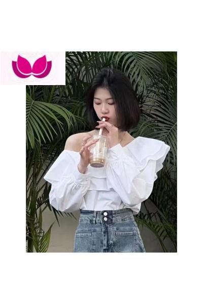 七斓春季新款一字肩上衣甜美荷叶边露肩衬衫女装韩版牛仔裙小个子套装