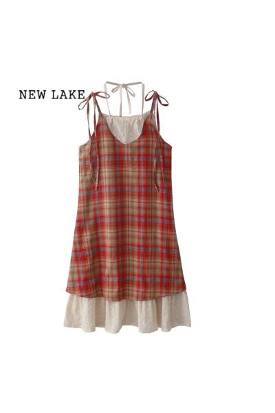 NEW LAKE原创自制森系复古刺绣蕾丝拼接系带假两件吊带裙女连衣裙格子长裙