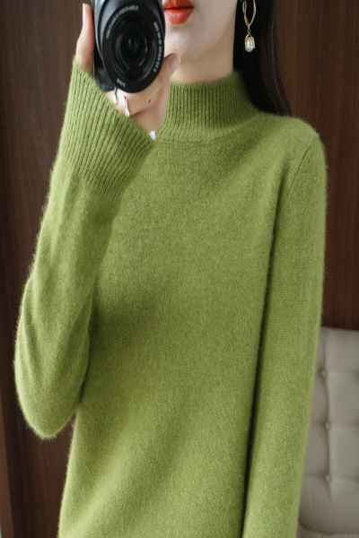 秋季新款包芯纱半高领毛衣洋气绿色针织毛衫时尚女装打底衫