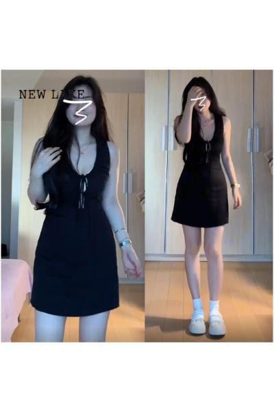 NEW LAKE黑色背心吊带连衣裙子女夏季2024新款小个子包臀裙法式赫本风短裙