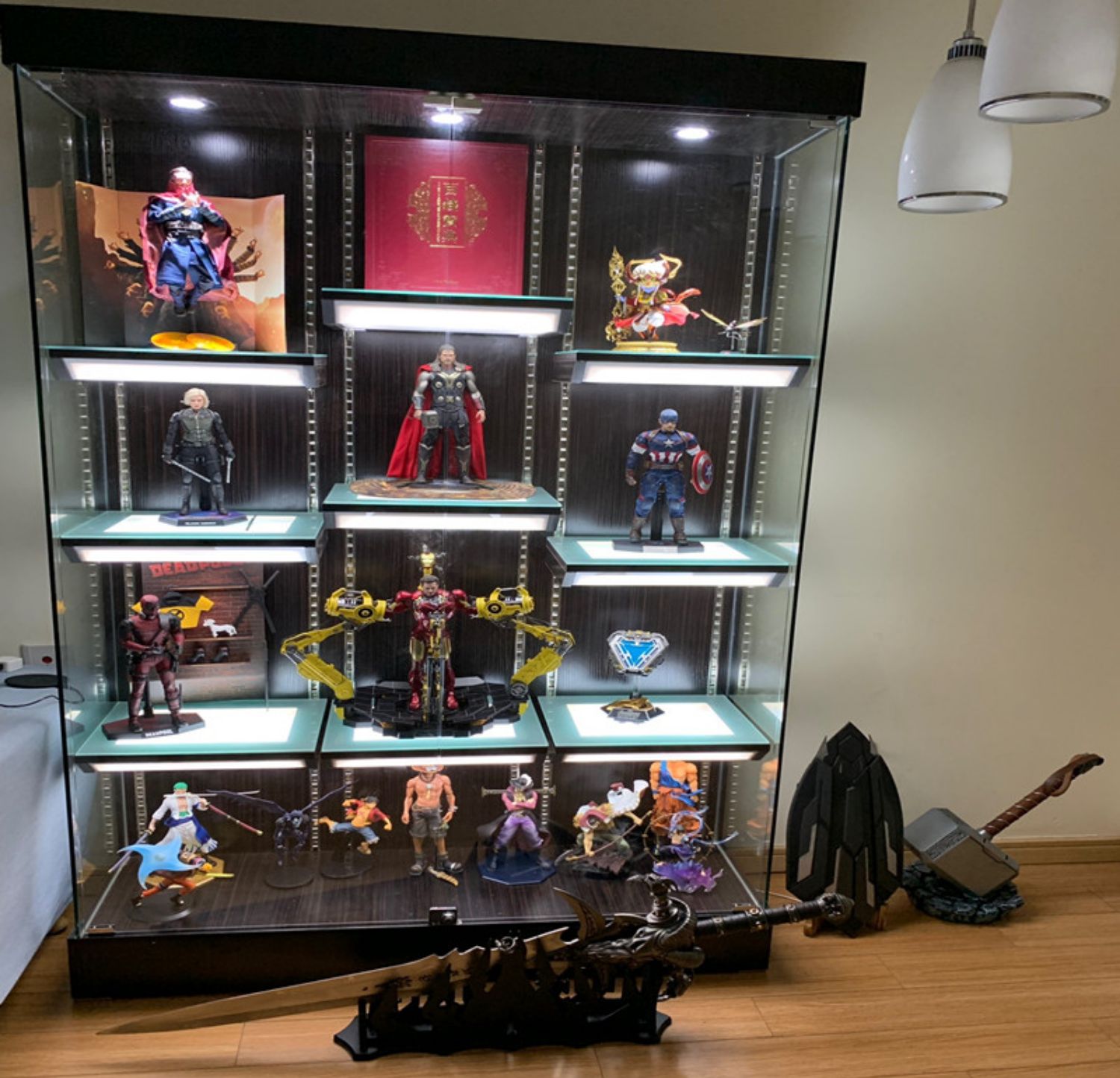 家用手办展示柜实木小型玻璃动漫模型奖杯展柜带灯产品橱窗柜子