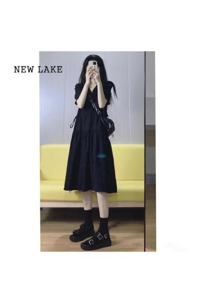 NEW LAKE2024新款夏季小个子高级感赫本黑色过膝连衣裙子法式气质长裙女装