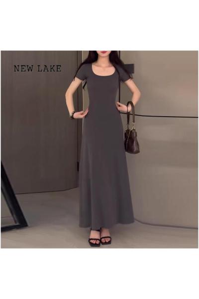 NEW LAKE2024新款法式茶歇方领黑色连衣裙子夏季女装收腰显瘦包臀穿搭长裙
