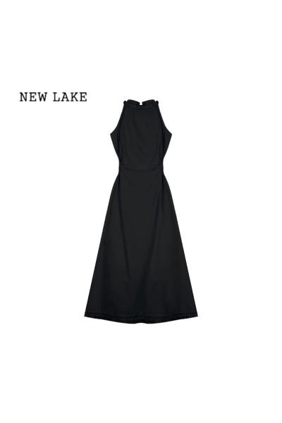 NEW LAKE海边小众设计感镂空露腰挂脖吊带连衣裙女夏季收腰显瘦流苏长裙子