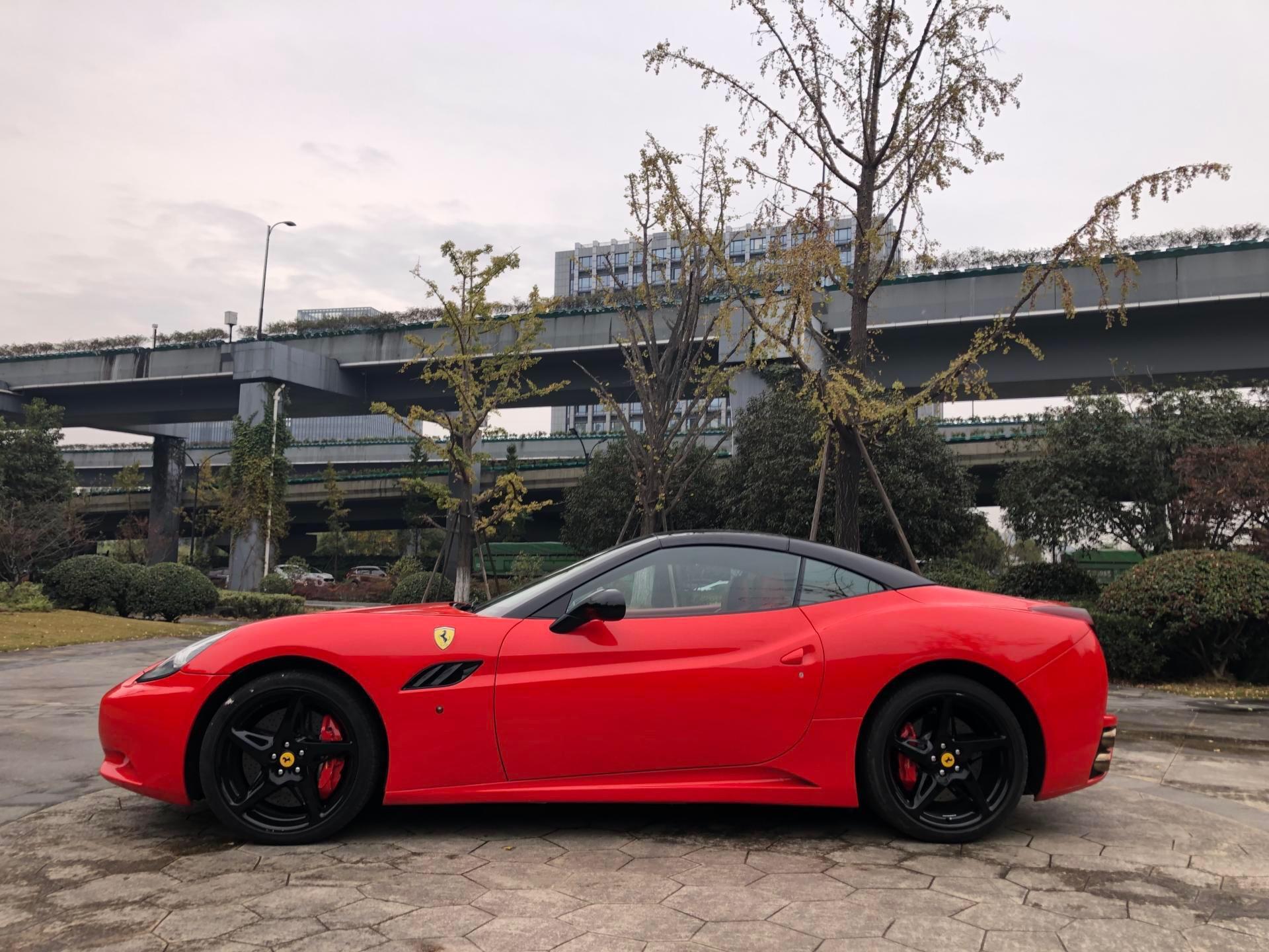 超级新品 法拉利(ferrari) 2012款 4.3l 标准型--开心汽车二手车