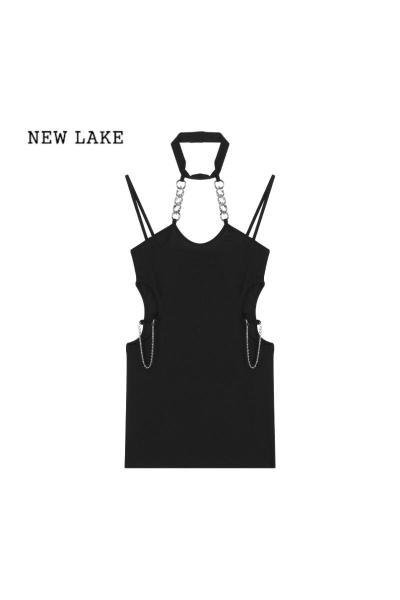 NEW LAKE黑色镂空吊带连衣裙女夏季链条挂脖辣妹纯欲风性感无袖包臀短裙子