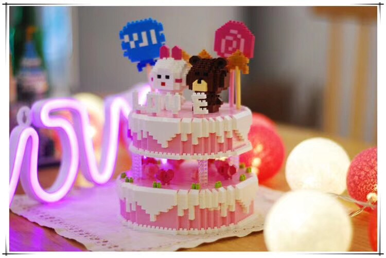 生日蛋糕微型兼容乐高式微小颗粒钻石拼装玩具网红积木女孩子木马蛋糕