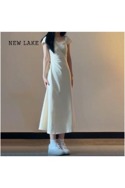 NEW LAKE修身显瘦气质长裙女范夏季新款方领连衣裙子高级质感绝美显身材
