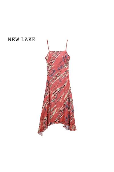NEW LAKE设计感小众甜美格子吊带裙连衣裙女装夏季复古收腰长裙子