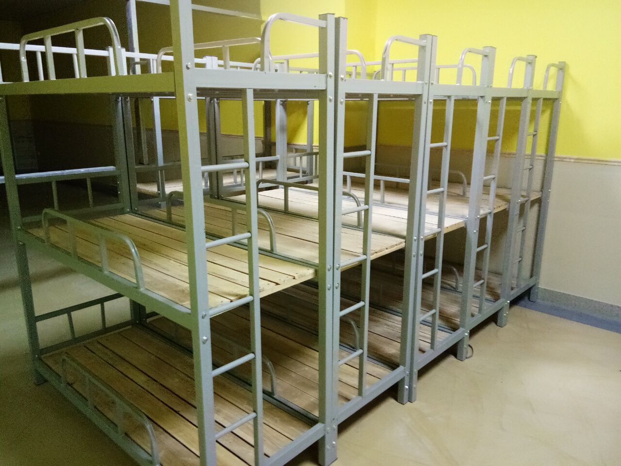 逸家伴侣幼儿园床午睡床上下铺三层儿童床午托专用床小学生托管班上下