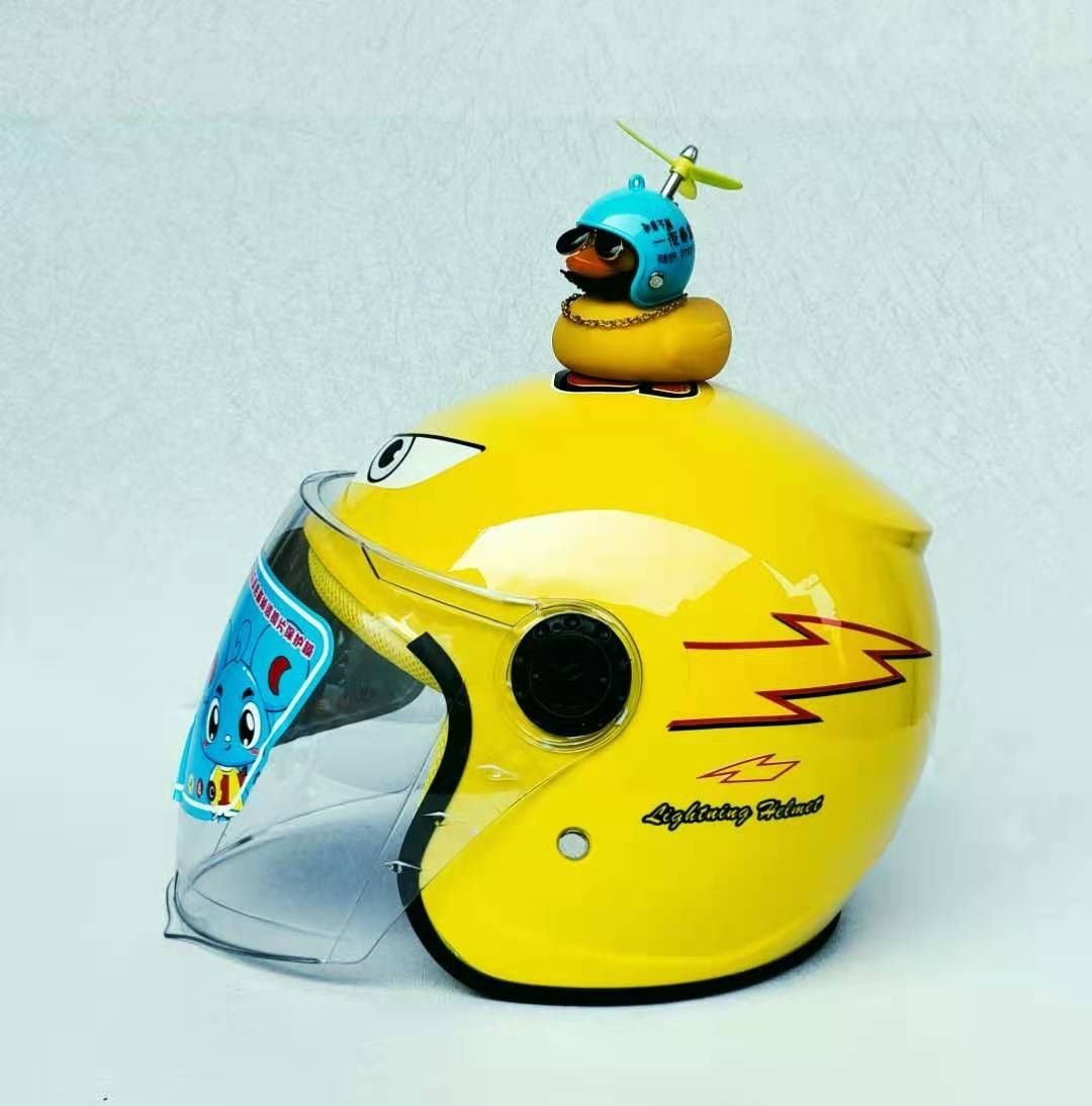 《儿童头盔冬季保暖摩托车头盔女孩男孩夏季小孩四季宝宝卡通安全帽