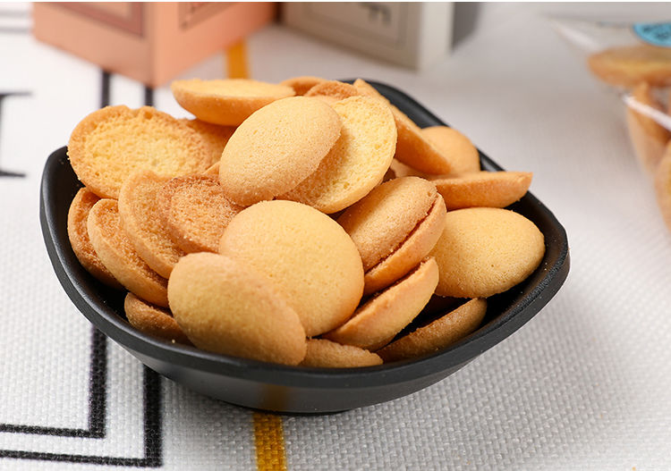 鸡蛋酥饼干小圆饼干网红零食早餐办公室休闲食品小吃糕点整箱批发