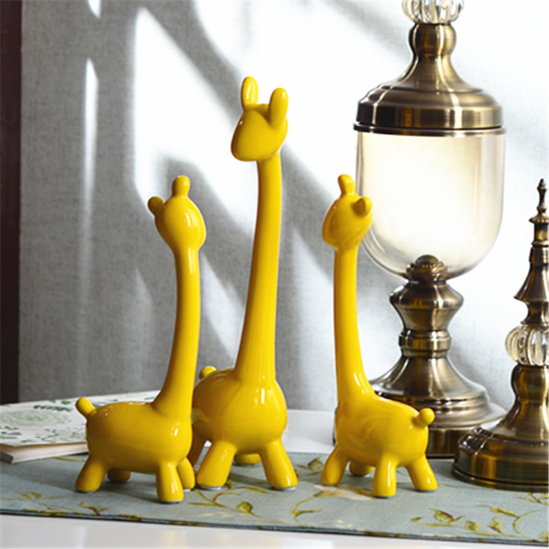 三维工匠一家亲小鹿摆件三口之家客厅电视柜酒柜装饰品陶瓷长颈鹿工艺